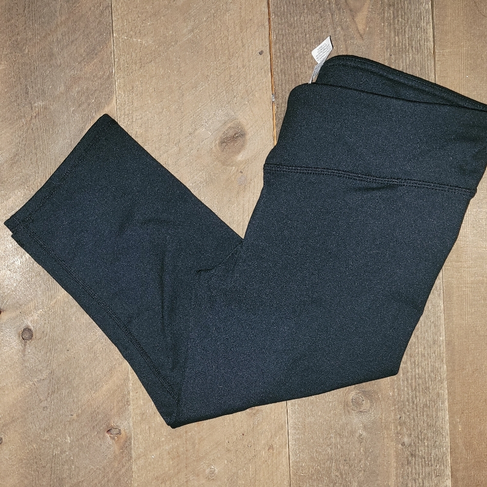 Fabletics Winn Powerhold Crop